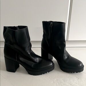 Aerosoles Chelsea Boot